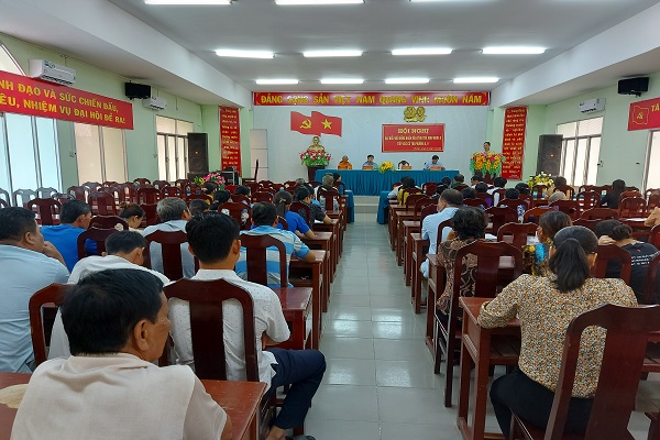 Tổ Đại biểu HĐND tỉnh khóa X đơn vị thành phố Trà Vinh tiếp xúc cử tri trên địa phường 6 và phường 9