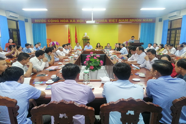 Ủy ban nhân dân Thành phố Trà Vinh tiếp đoàn học viên lớp Bồi dưỡng lãnh đạo quản lý cấp huyện khoá I/20123 nghiên cứu thực tế tại thành phố Trà Vinh