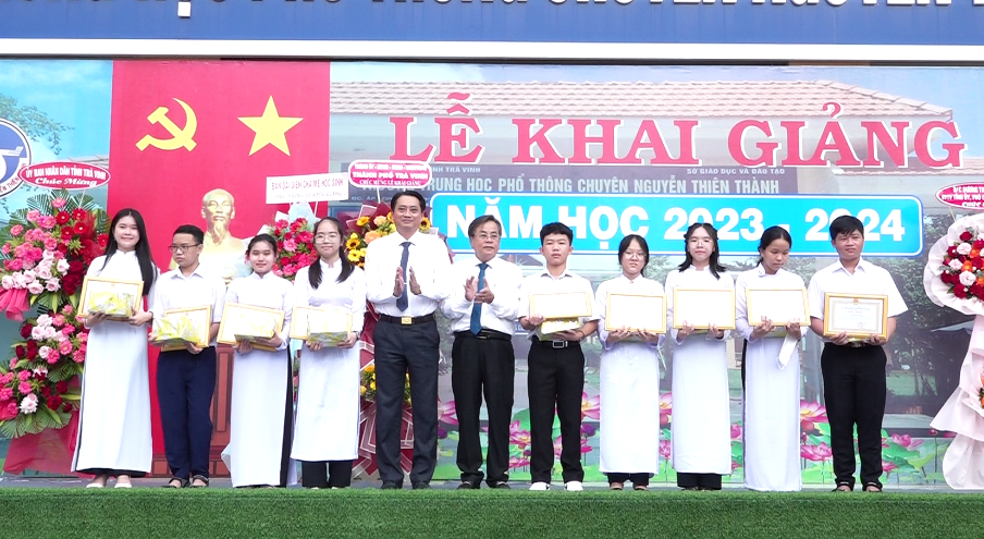 39 trường học trên địa bàn thành phố Trà Vinh đồng loạt khai giảng năm học 2023- 2024 