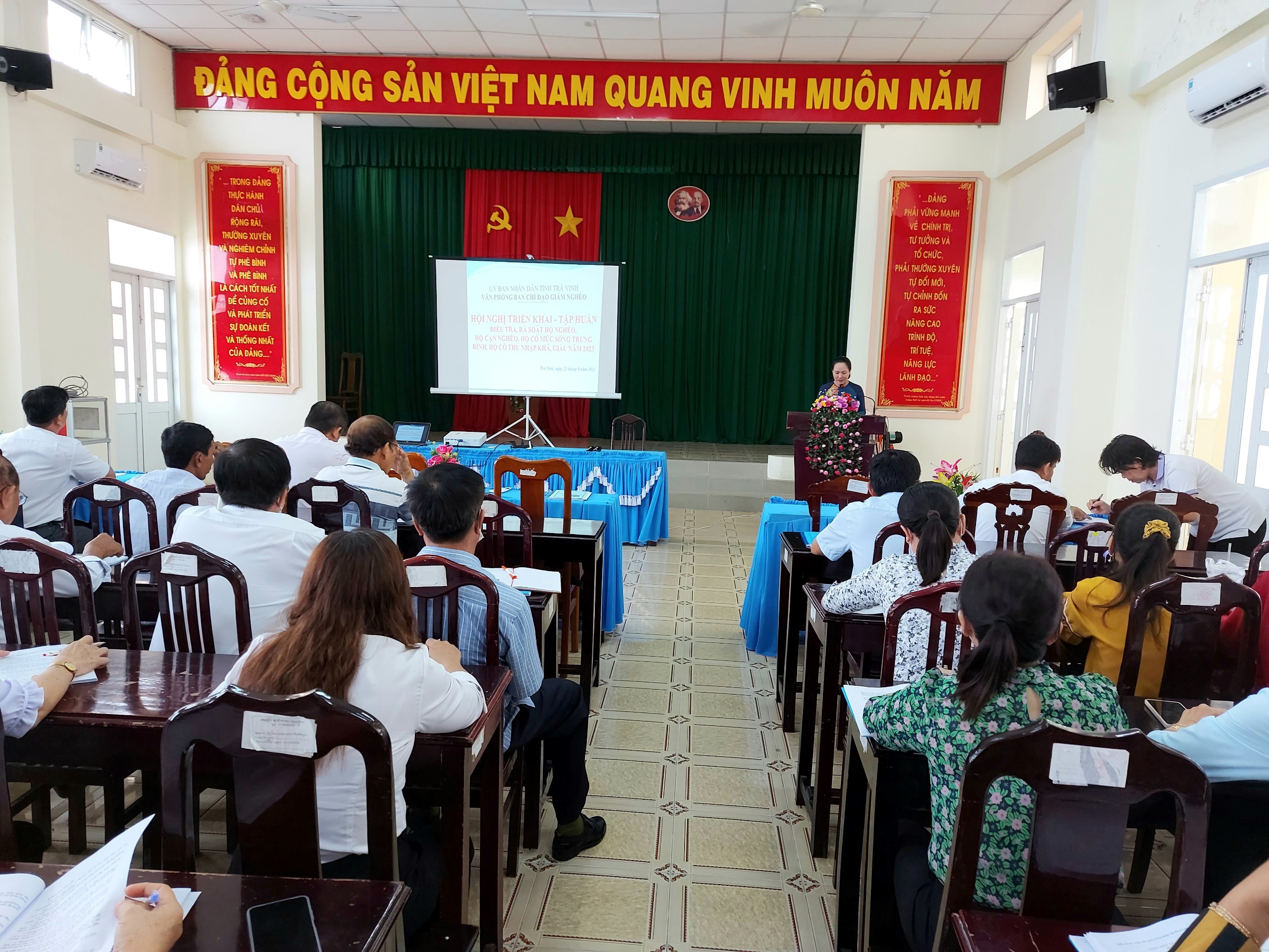 Thành phố Trà Vinh tổ chức hội nghị tập huấn tổ chức điều tra, rà soát hộ nghèo, hộ cận nghèo năm 2023